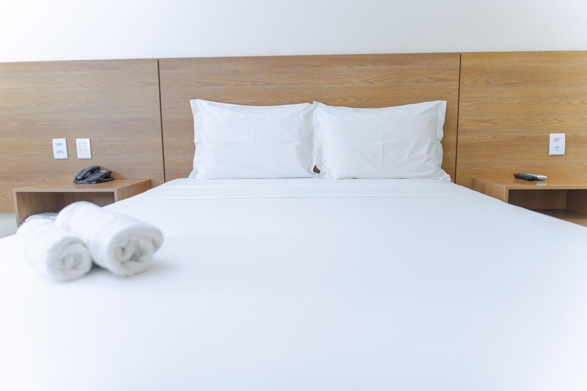 ברקרנה Hotel Equinocios Executive מראה חיצוני תמונה