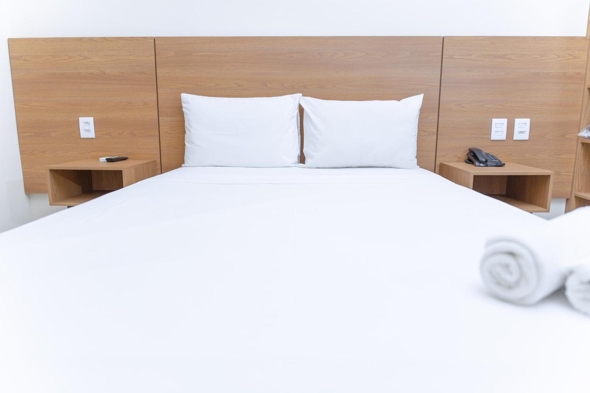 ברקרנה Hotel Equinocios Executive מראה חיצוני תמונה